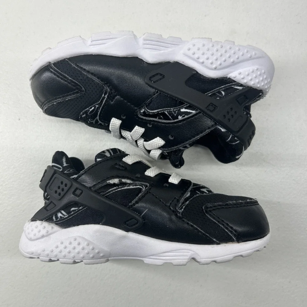 Nike Huarache Run Print Sneakers Toddler Size‎ 7C Black White 704948-004